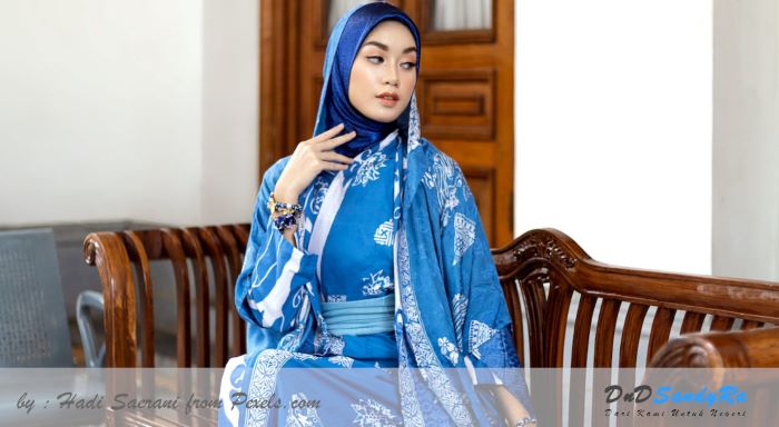 Batik Hijab Modern © (Photo by Hadi Saerani on pexels.com)